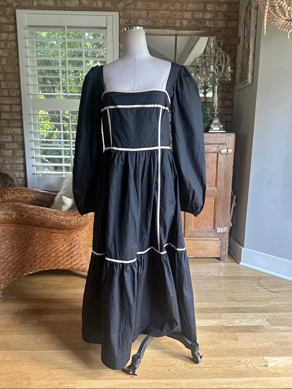 ZOCO LALAVON. LALAVON BLACK MAXI SQUARE NECK DRESS LARGE NEW